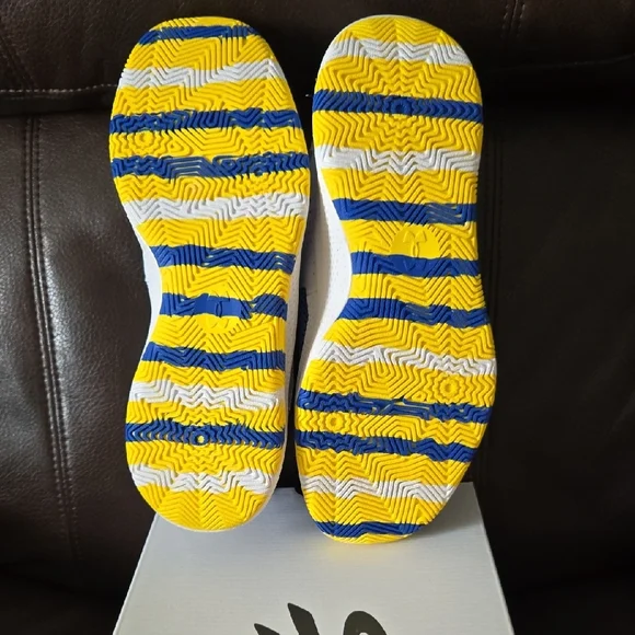 Under Armour Blue and Yellow Men's Sneakers - Picture 5 of 11